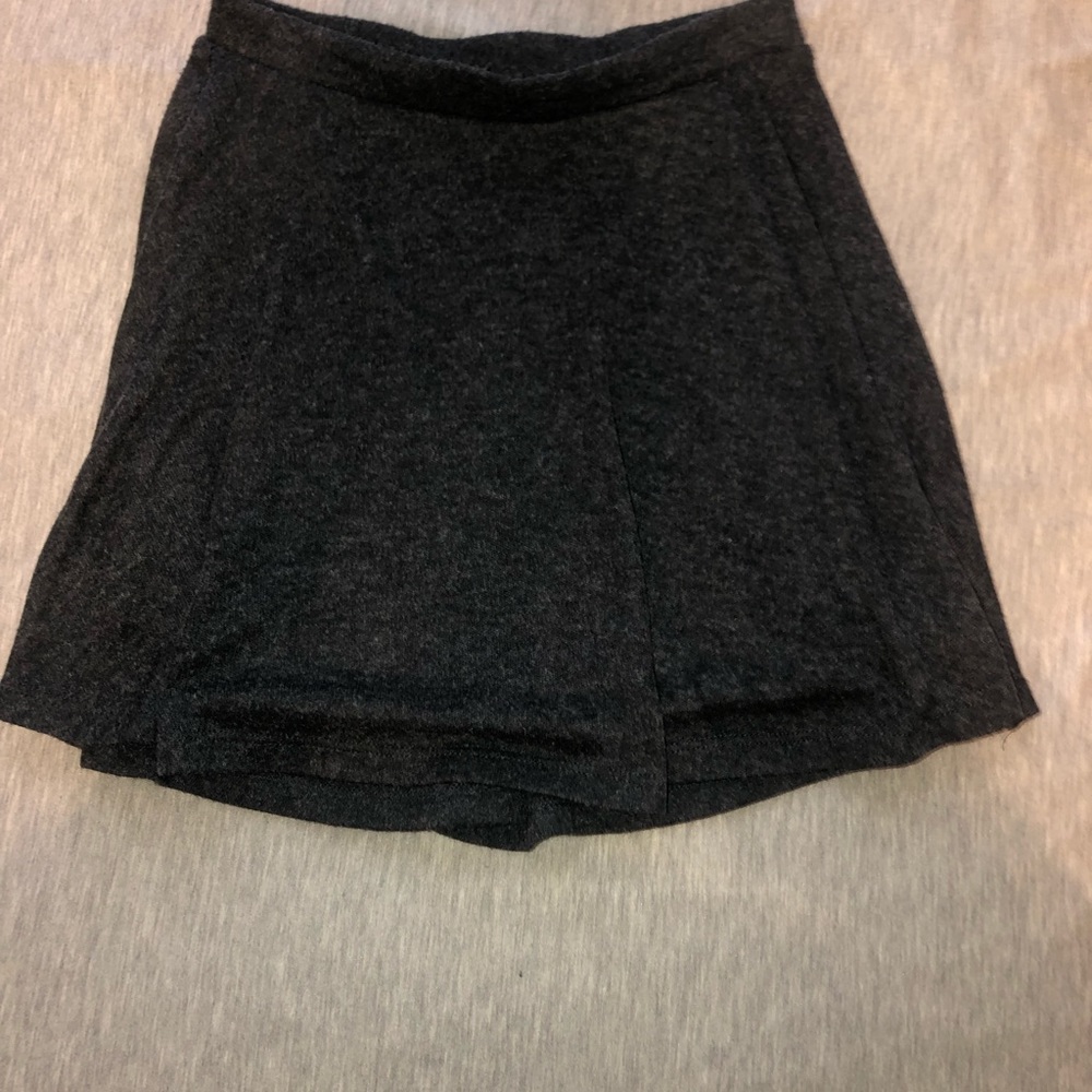 Grey skirt